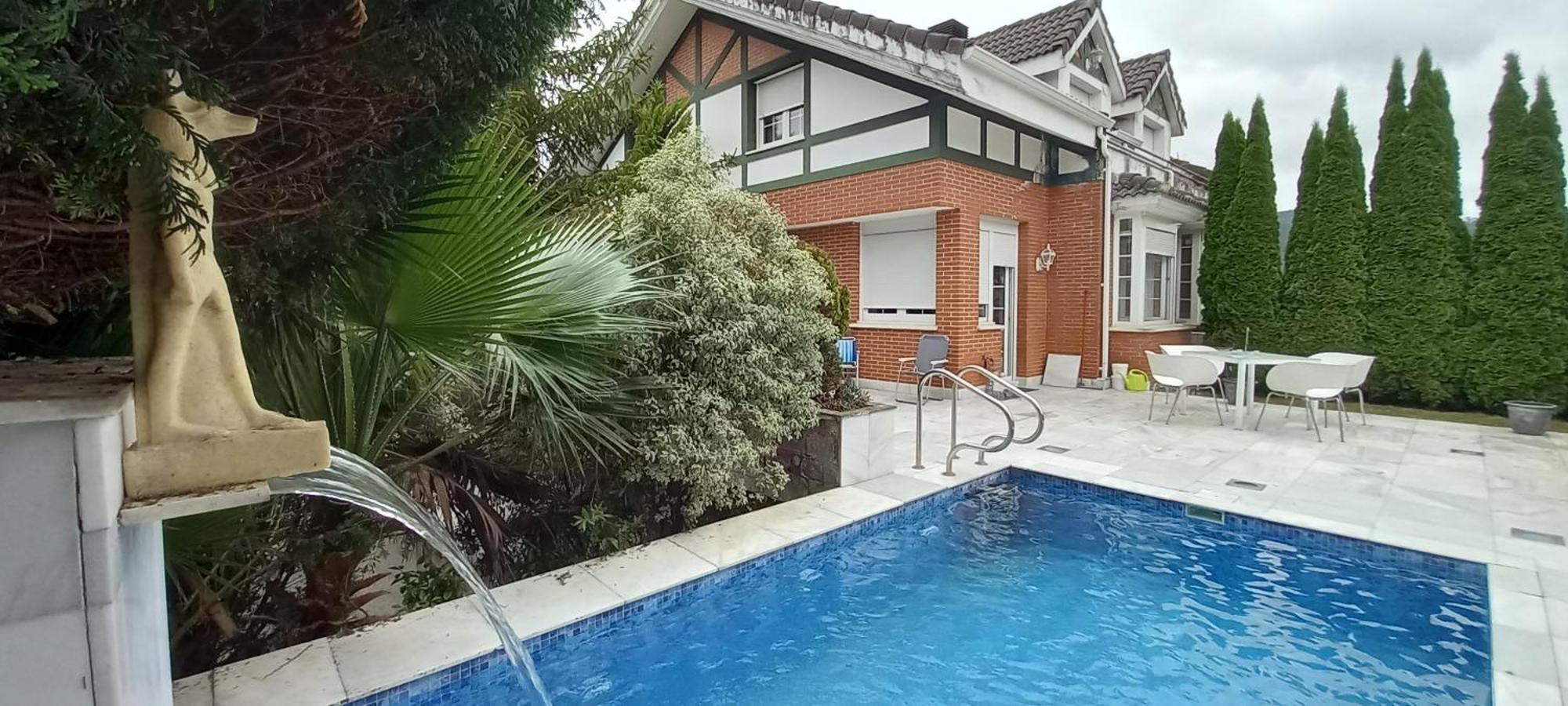 Chalet Con Piscina, Sauna Y Jacuzzi Cerca Del Mar A Media Hora De Bilbao Y Santander El Puente  エクステリア 写真