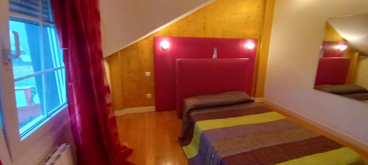 Chalet Con Piscina, Sauna Y Jacuzzi Cerca Del Mar A Media Hora De Bilbao Y Santander El Puente  エクステリア 写真
